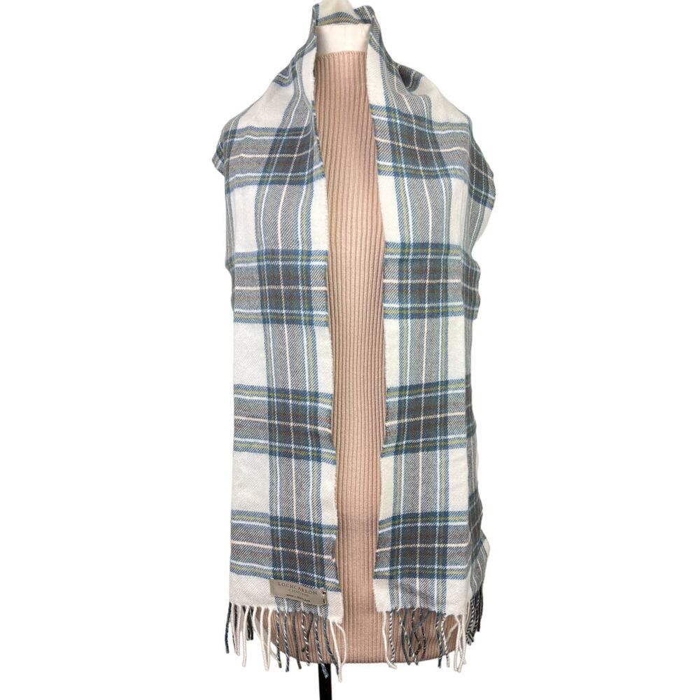 LOCHCARRON Scotland White Gray Blue Scarf Wool Plaid Fringe Rectangle Shaped NWT